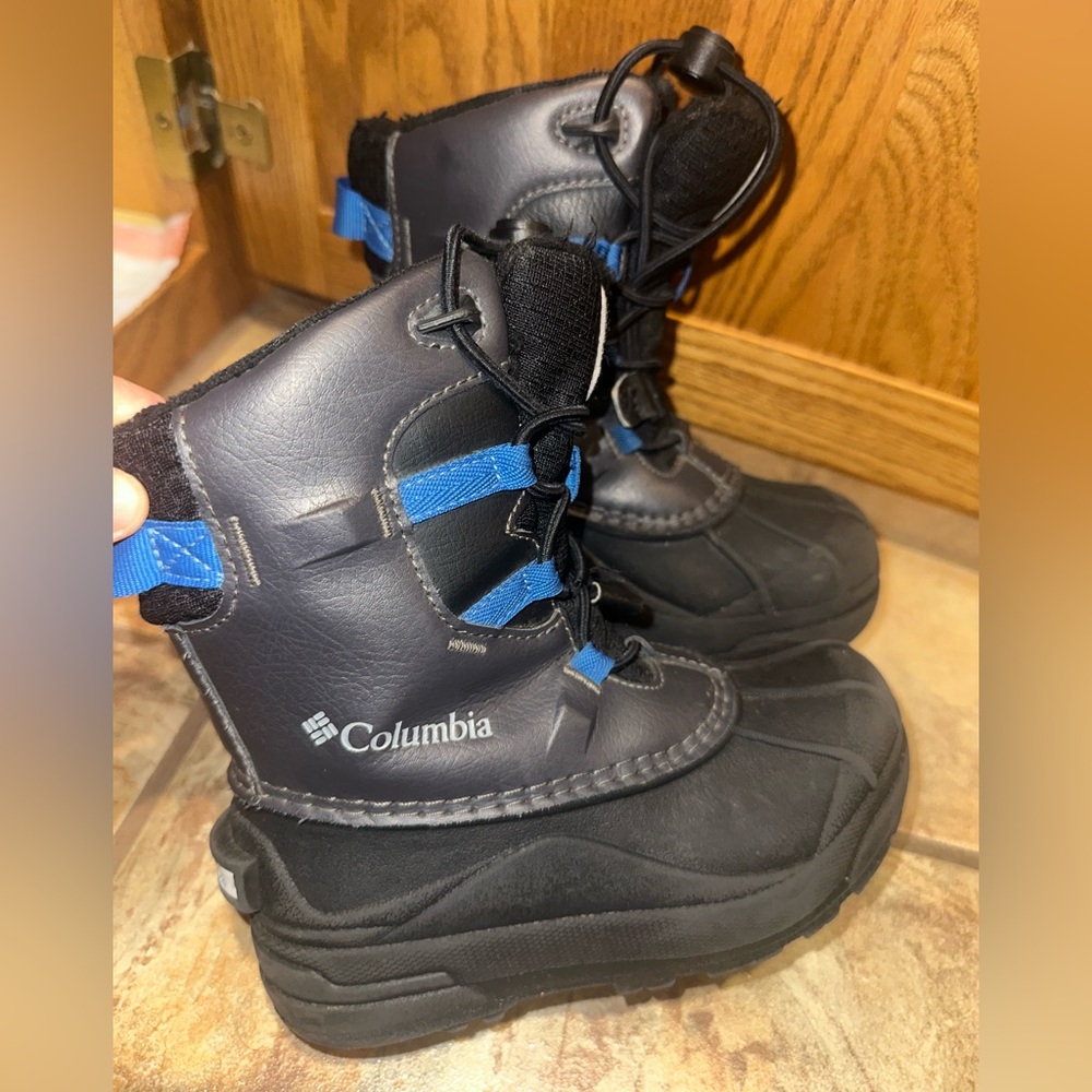 Columbia Black and Blue Rain & Snow Boots Waterproof Insulated